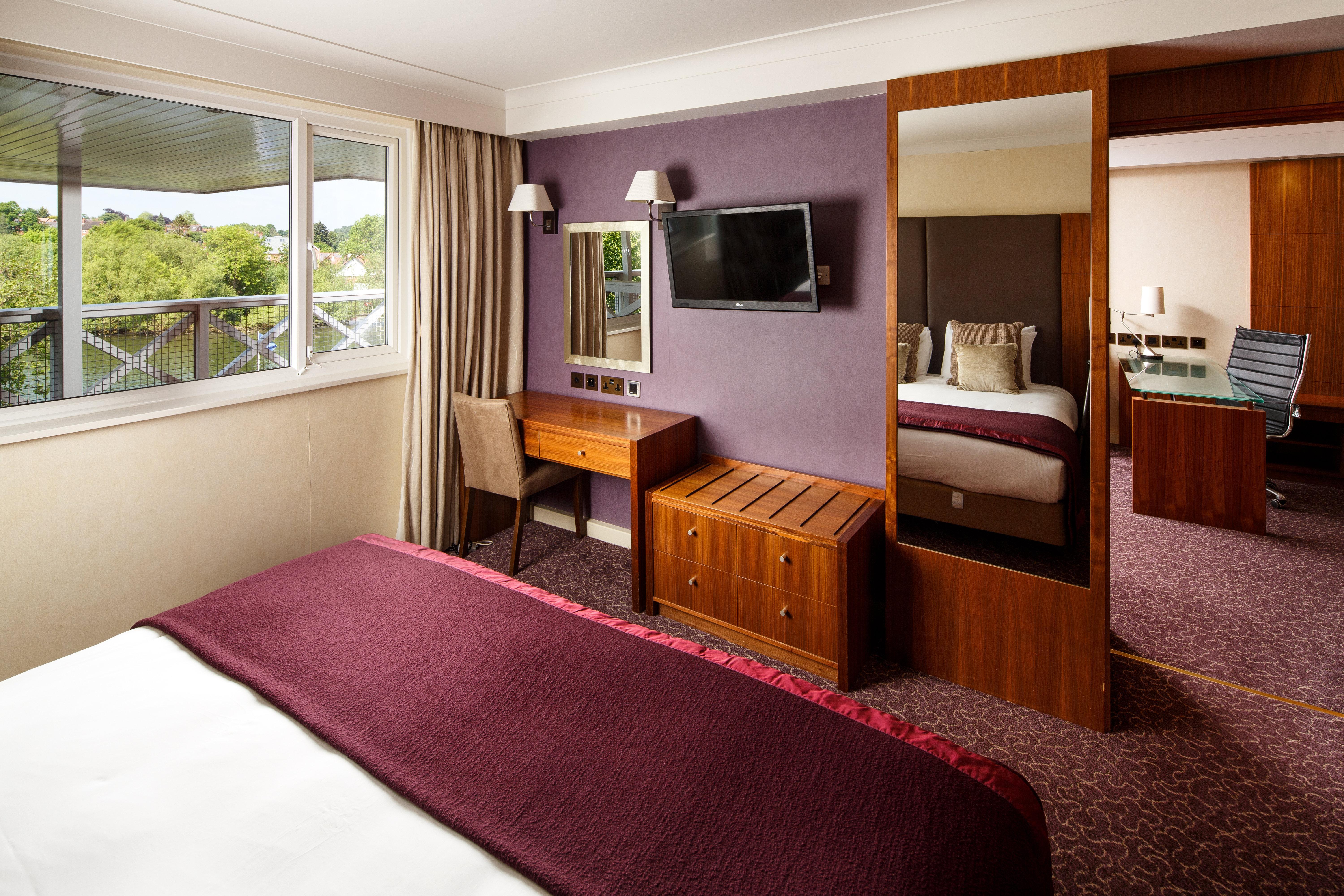 Crowne Plaza Reading Hotel Exterior photo